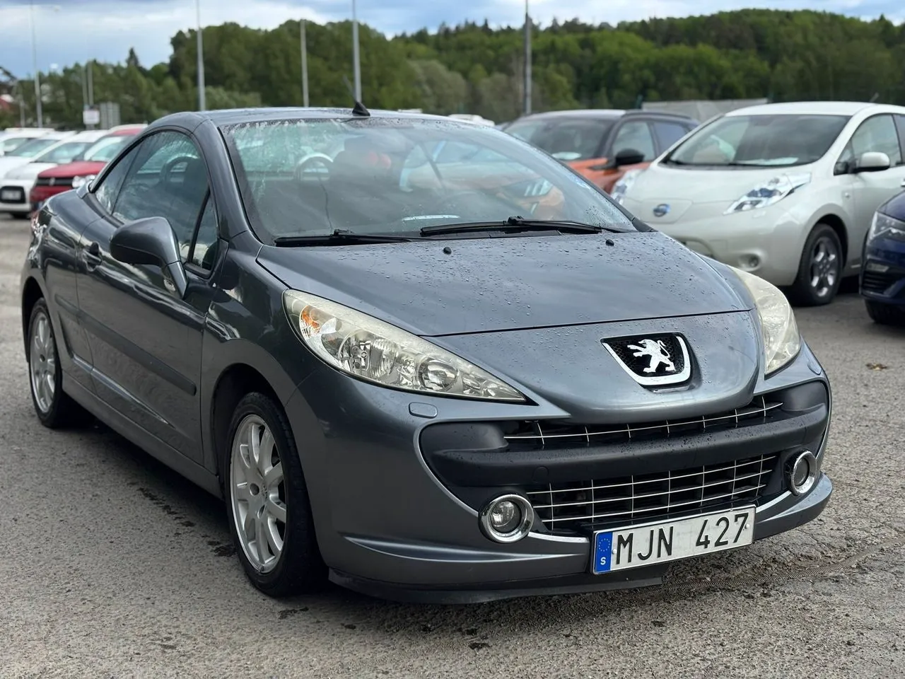 Vehicle image 8