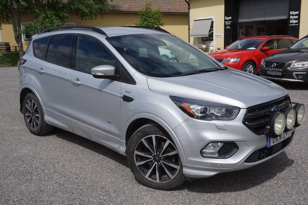 Ford Kuga 2.0 TDCi AWD Powershift ST-Line Drag Värmare - 2017