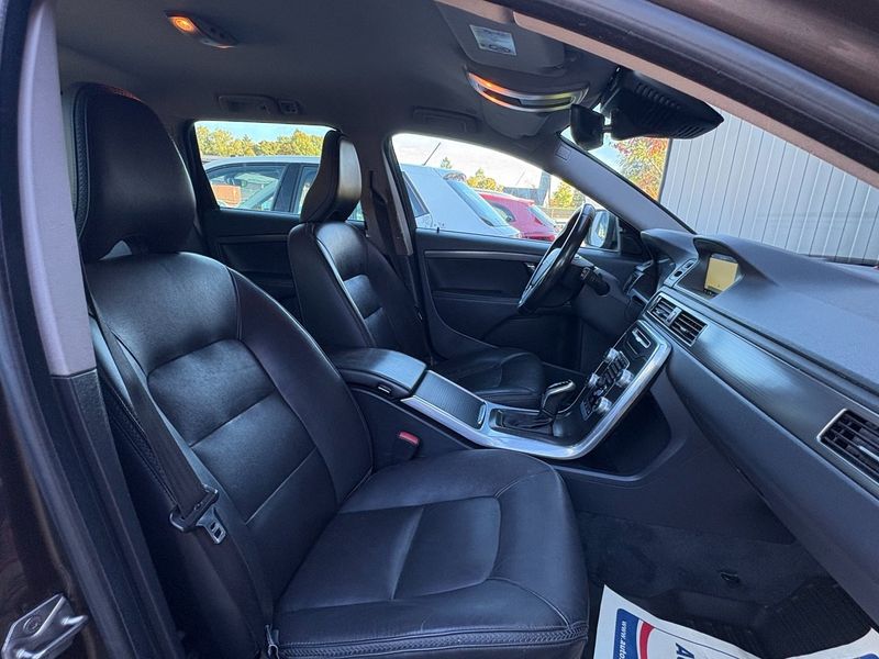 Volvo XC70 bild 6