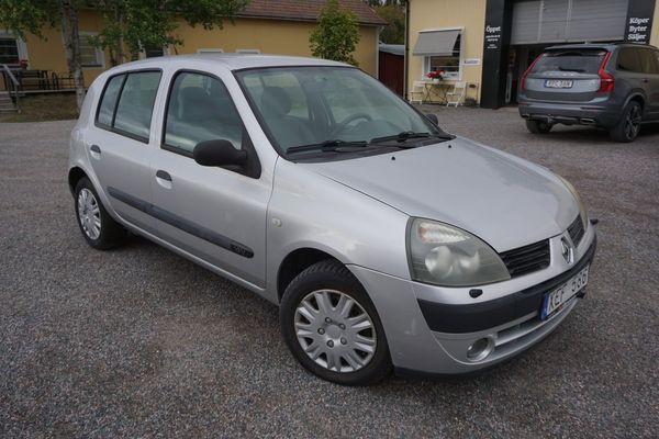 Renault Clio 5-dörrars 1.2 / M-värmare/ 12.500 Mil - 2006