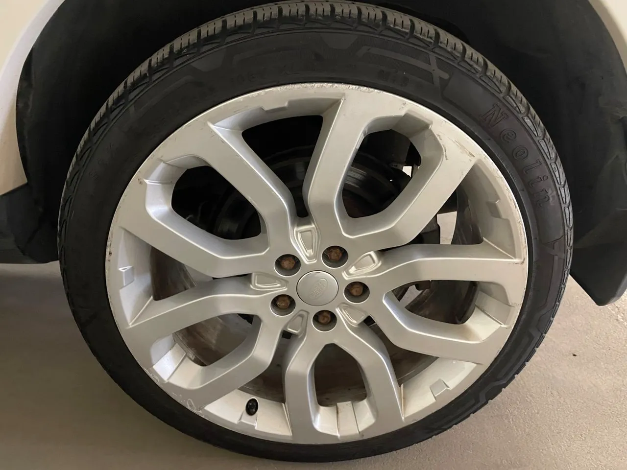 Vehicle image 20