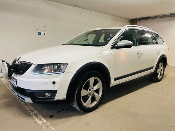 Skoda Octavia Scout 2.0 TDI 4x4 Euro 6 Dragkrok 150 HK - 2017