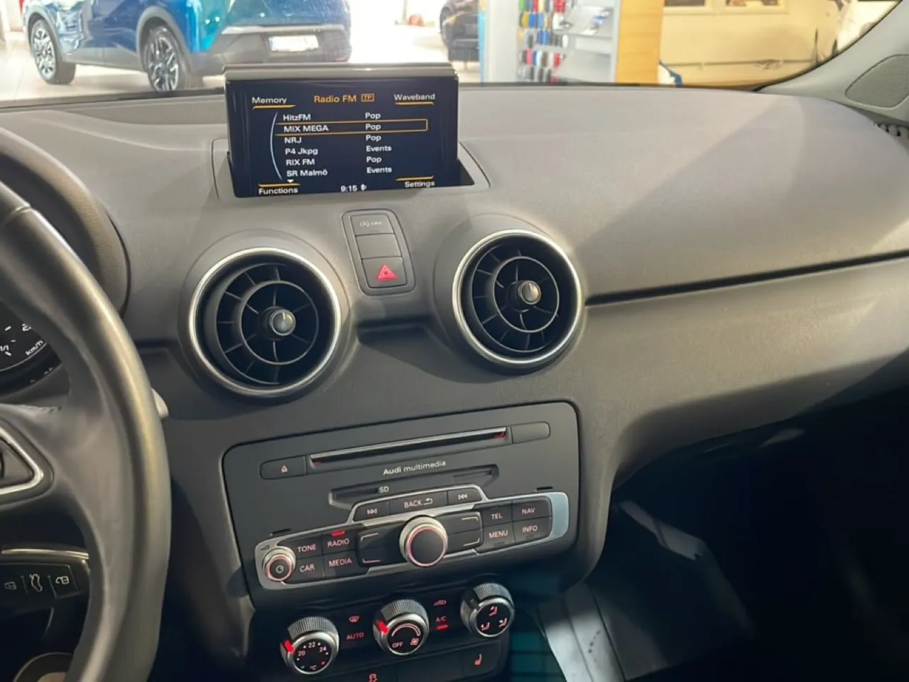 Vehicle image 9