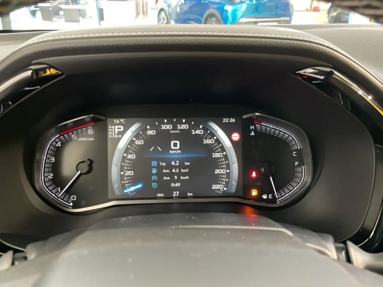 Vehicle image 12