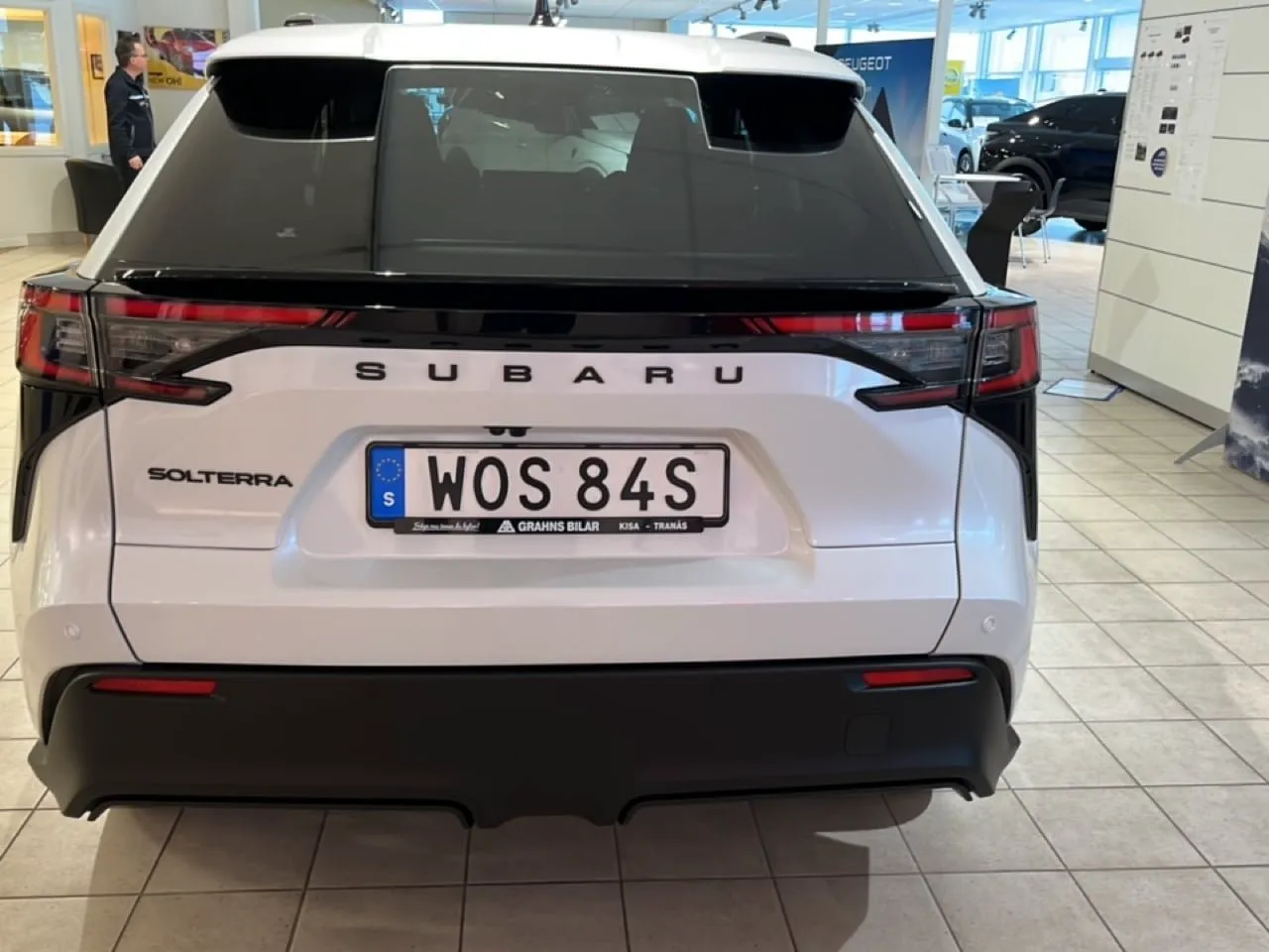 Vehicle image 15