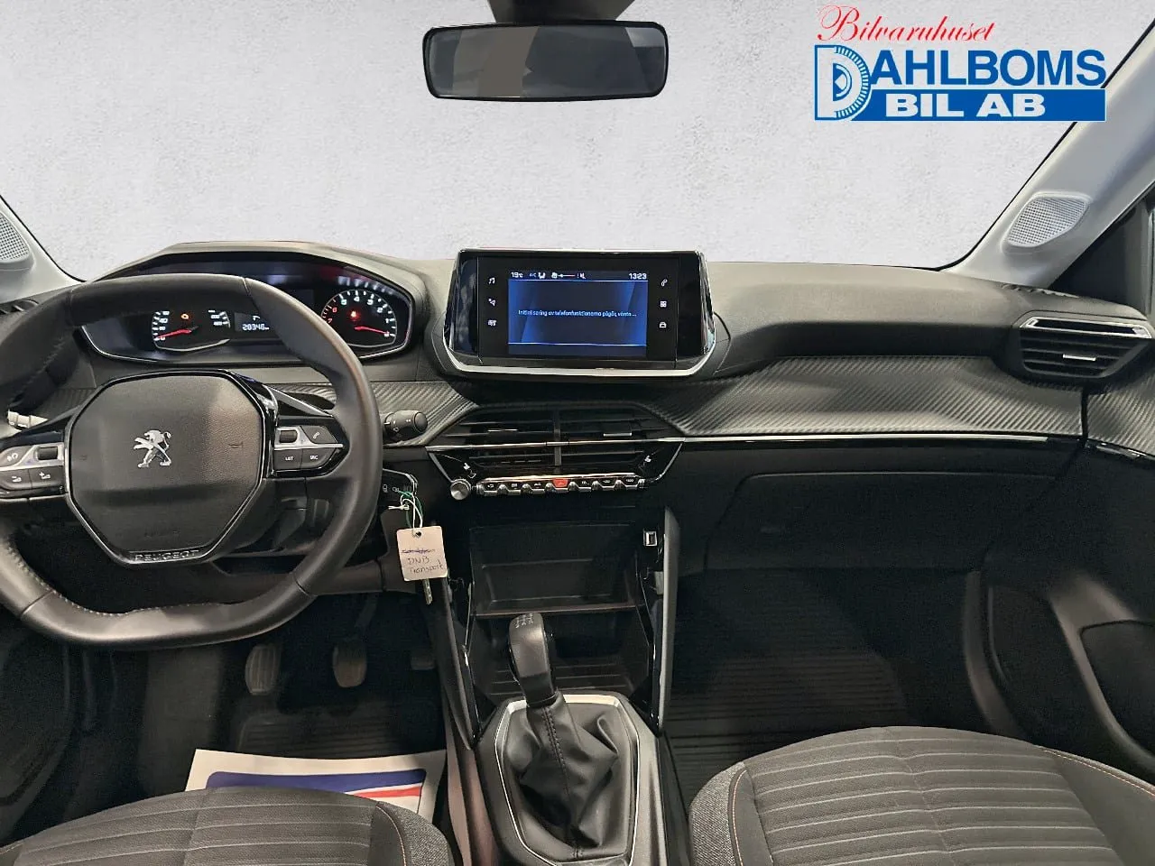 Vehicle image 13