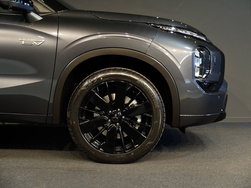 Mitsubishi Outlander bild 3