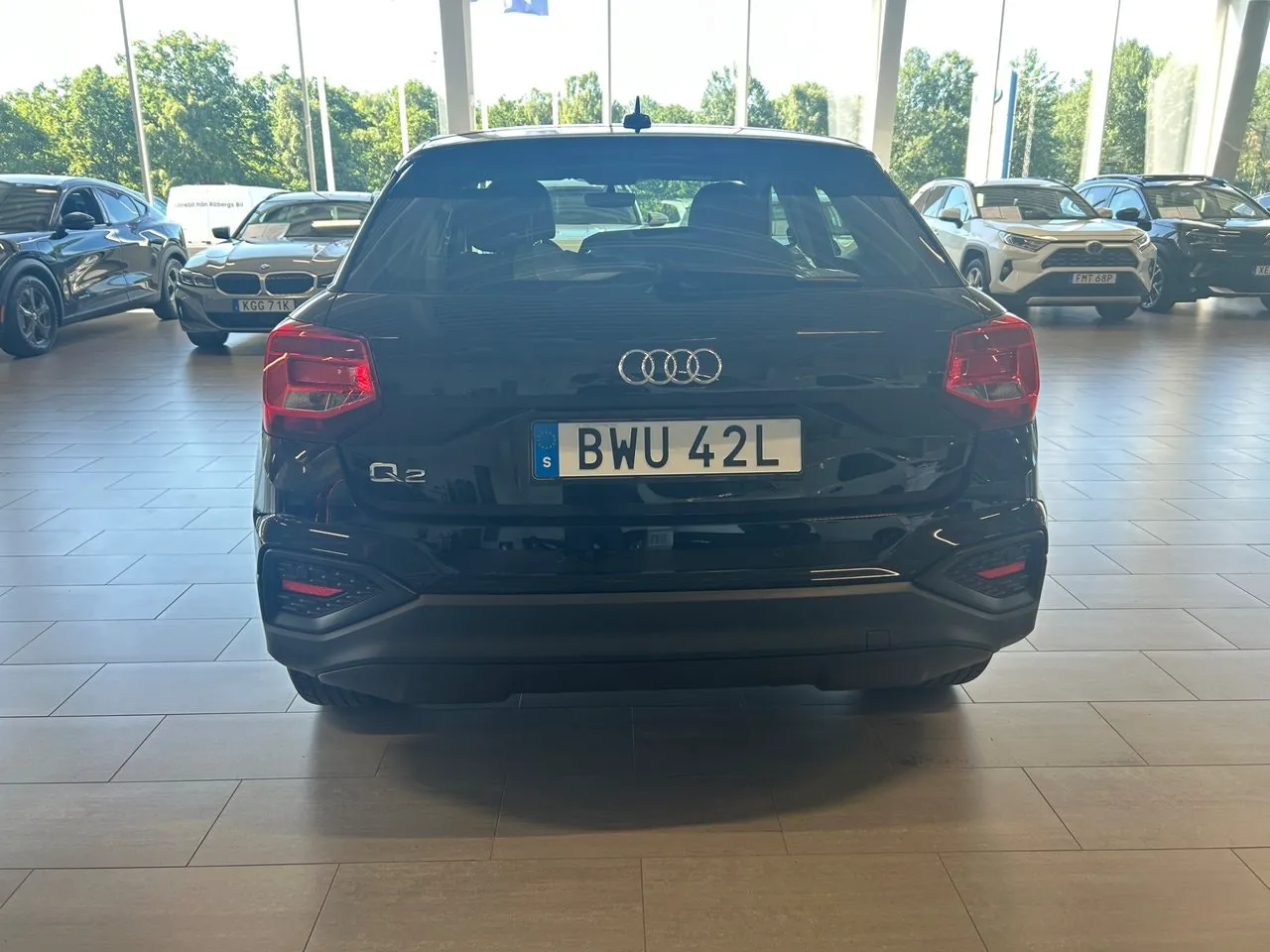 Vehicle image 3