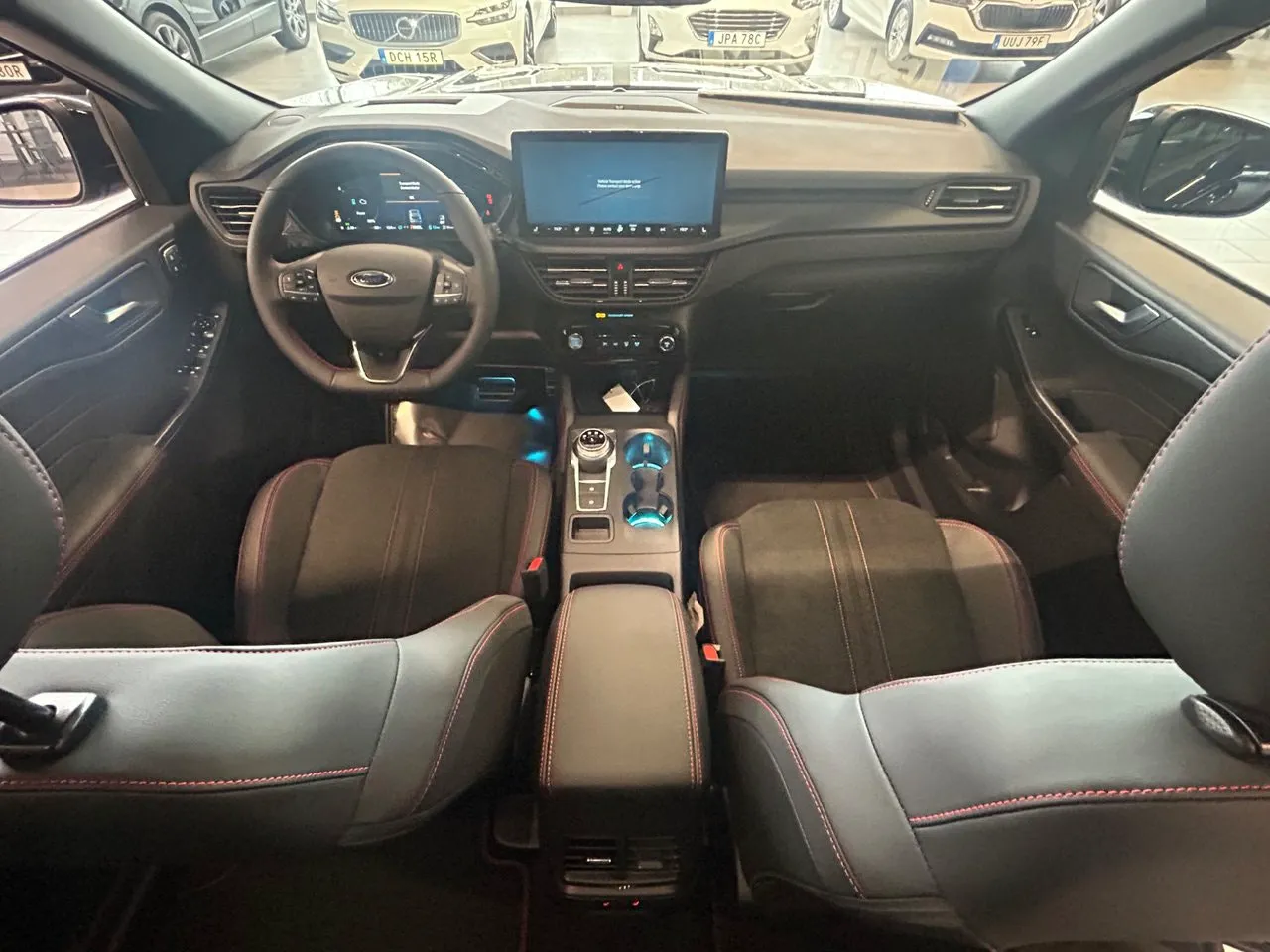 Vehicle image 14