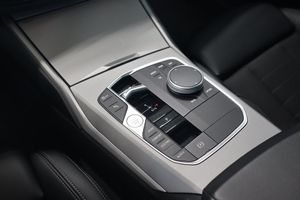 BMW 320 bild 15