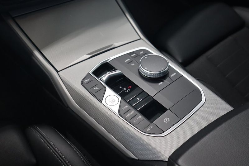 BMW 320 bild 15