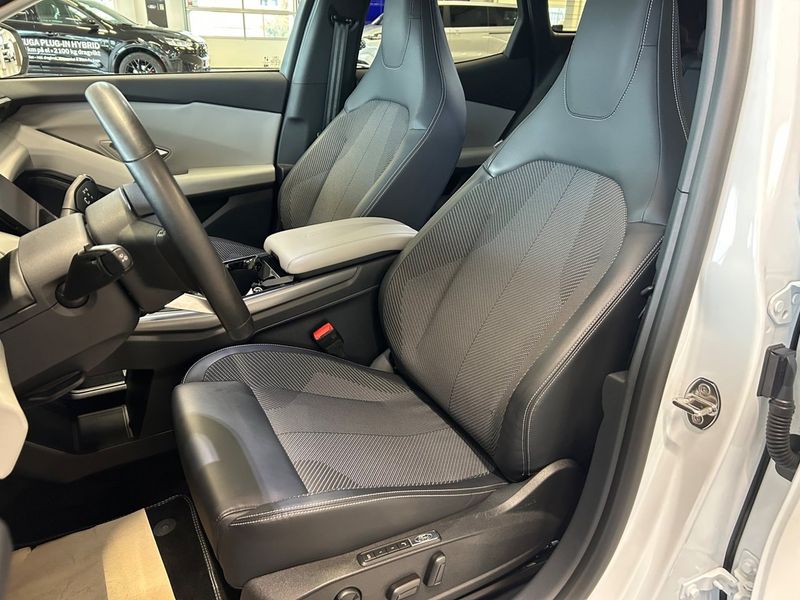 Ford Explorer bild 15