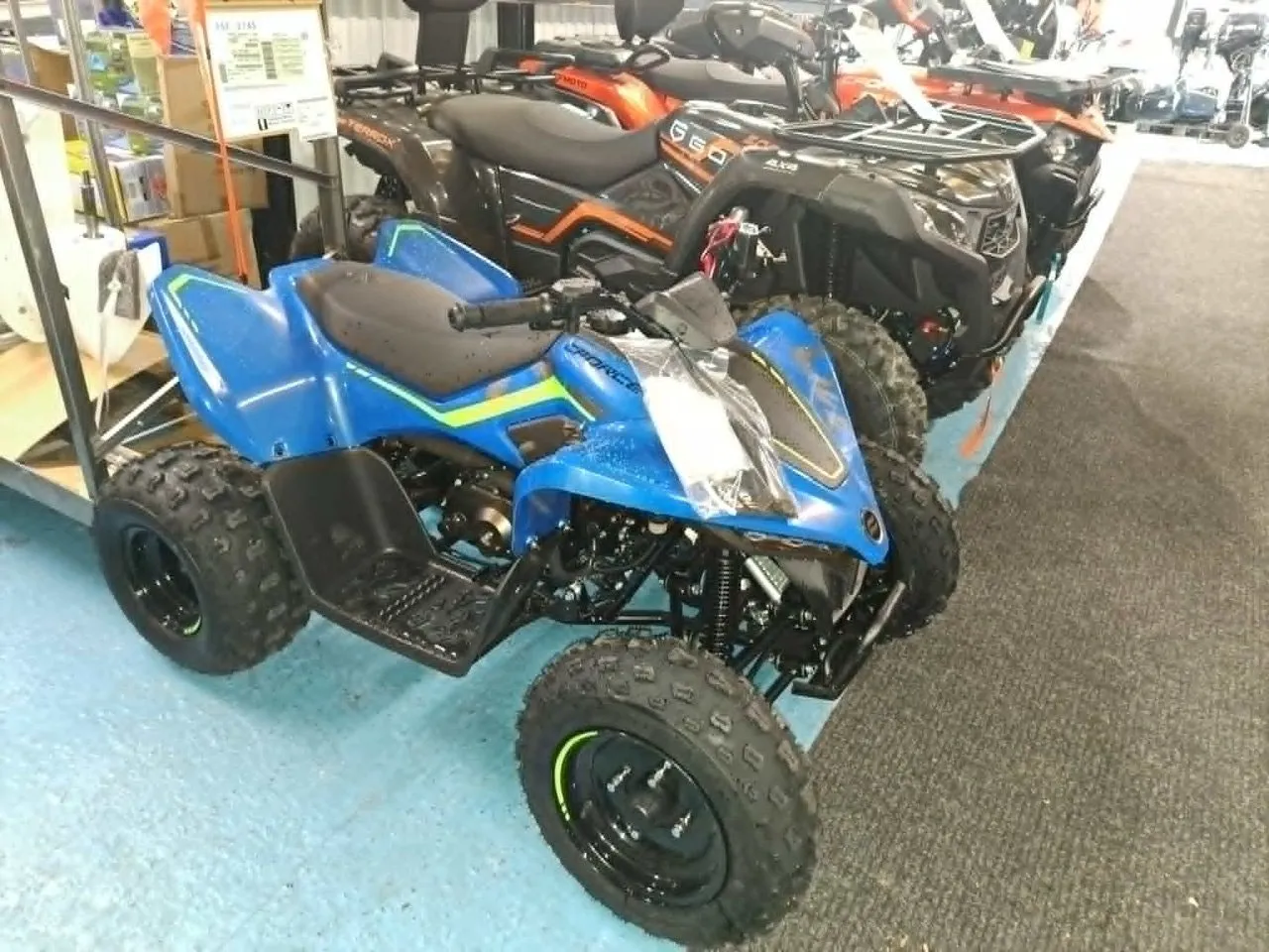 Vehicle image 3