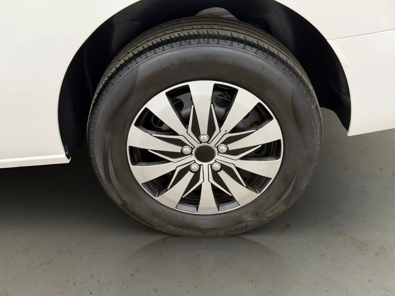 Vehicle image 31
