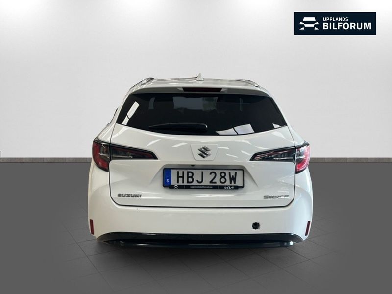 Suzuki Swace bild 5