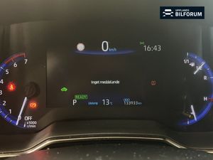 Suzuki Swace bild 10