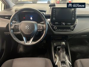 Suzuki Swace bild 7