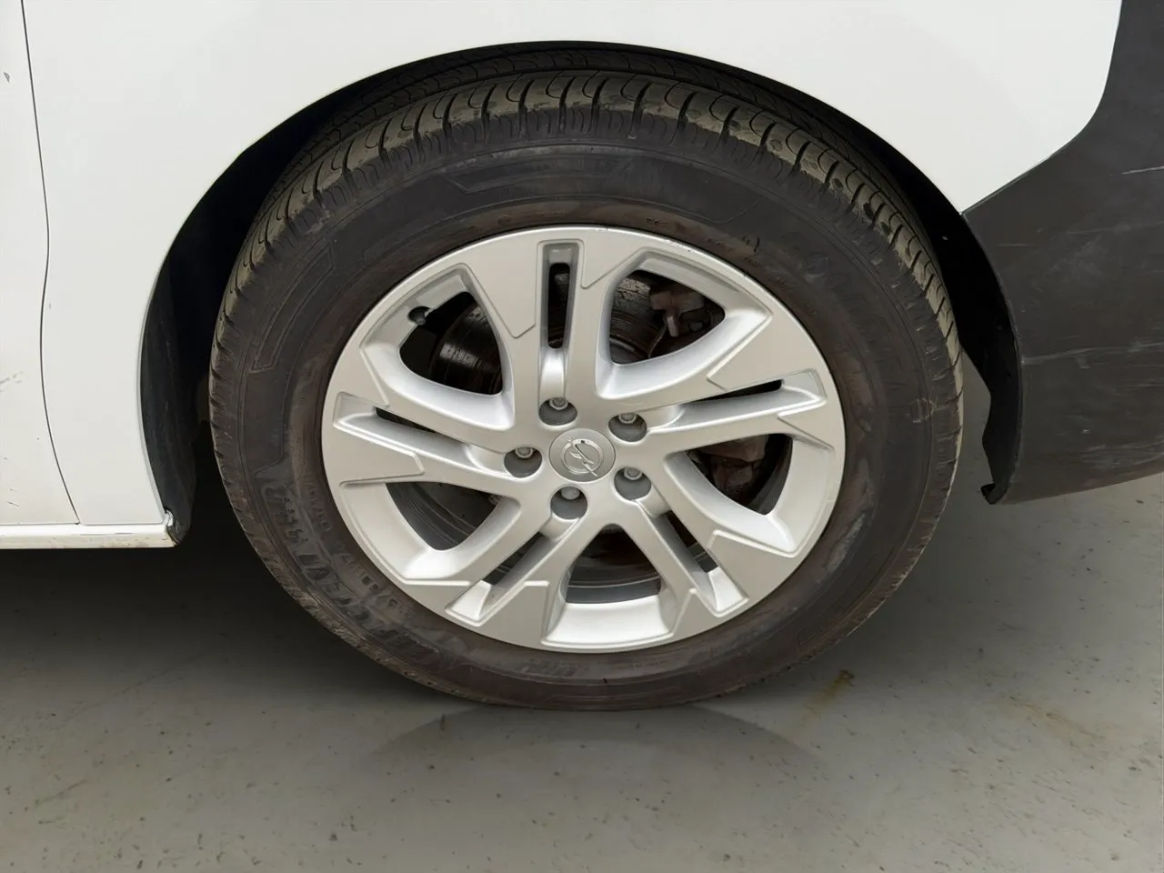 Vehicle image 31