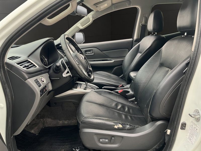 Mitsubishi L200 bild 17
