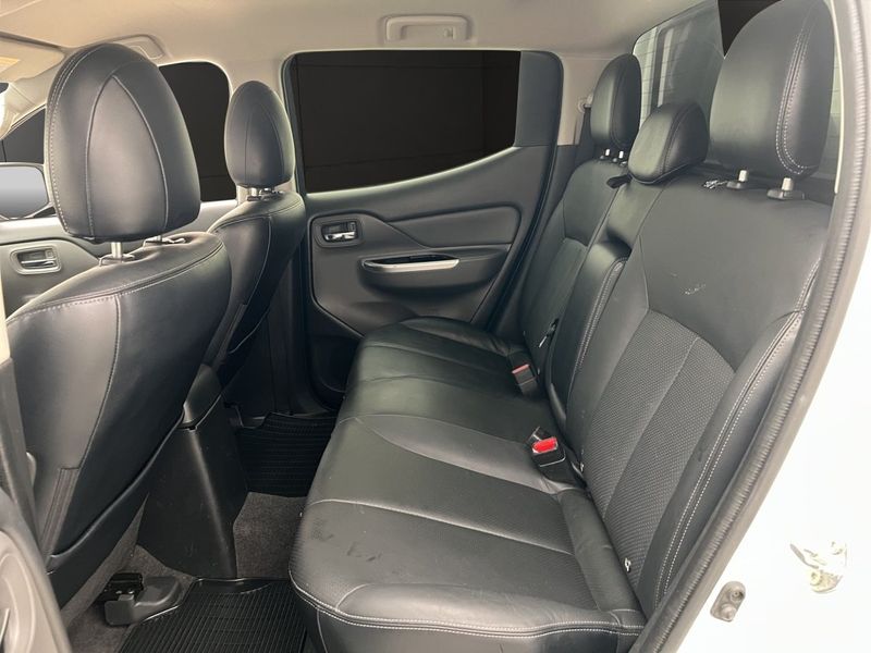 Mitsubishi L200 bild 31