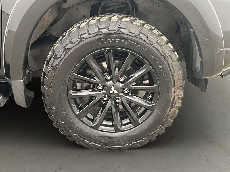 Mitsubishi L200 bild 38