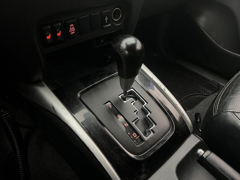 Mitsubishi L200 bild 29