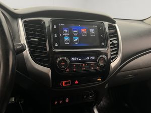 Mitsubishi L200 bild 25