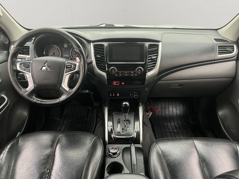 Mitsubishi L200 bild 17