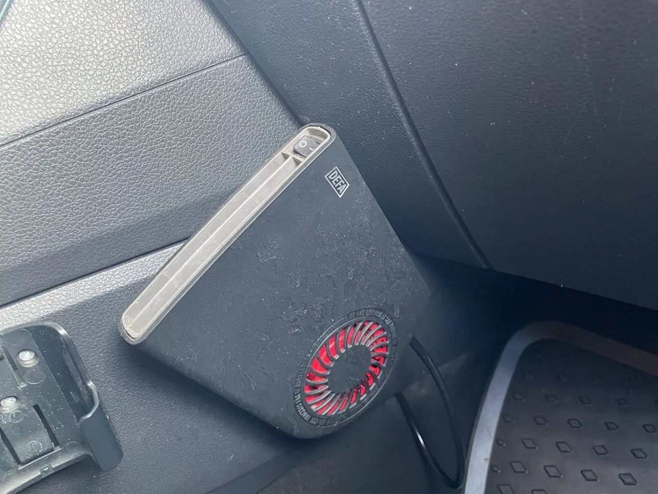 Vehicle image 24