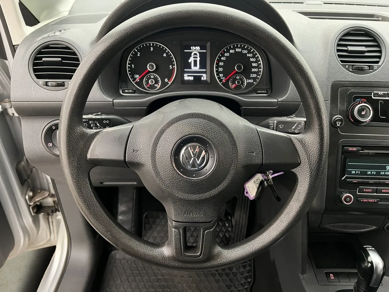 Vehicle image 18