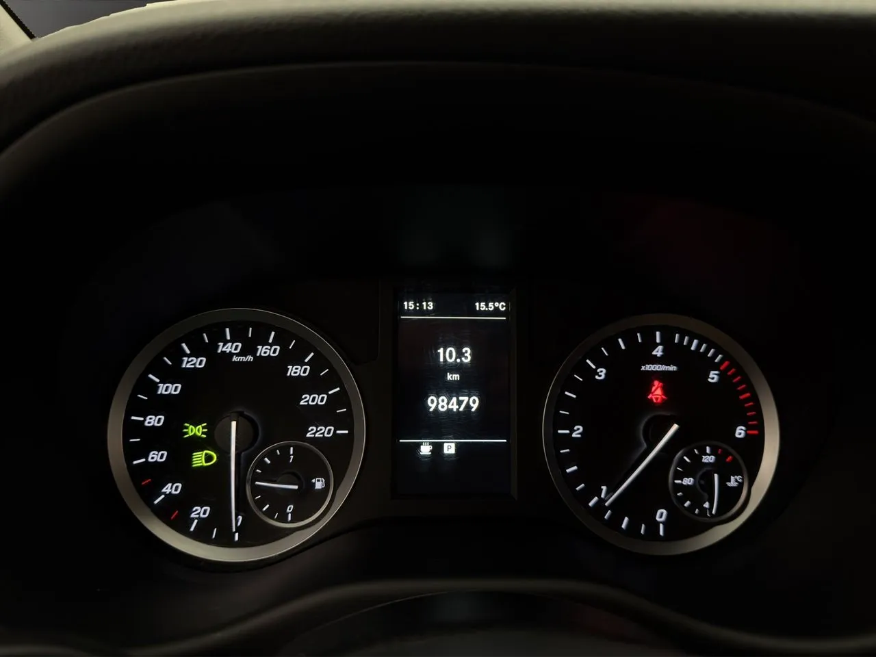 Vehicle image 18
