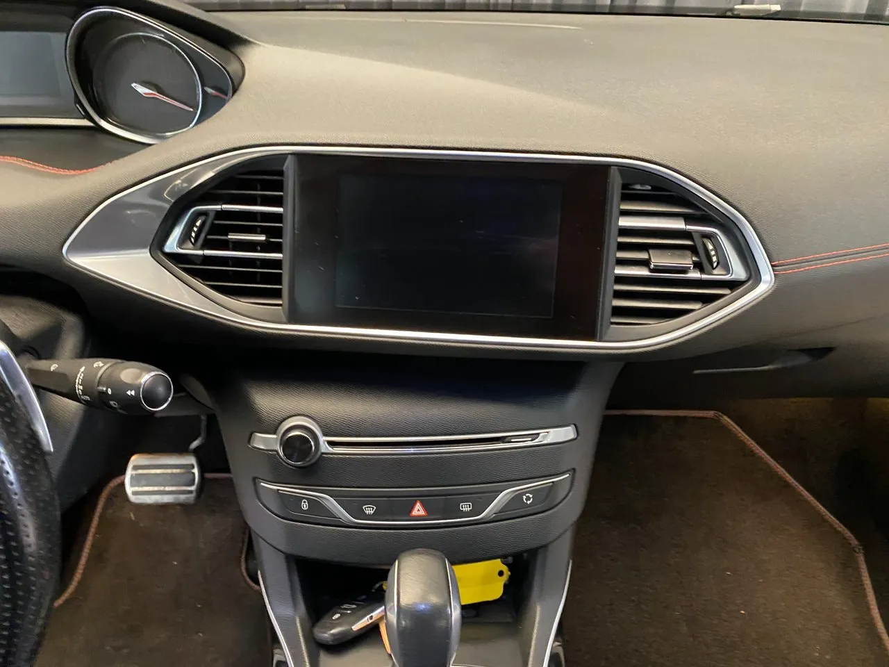 Vehicle image 36