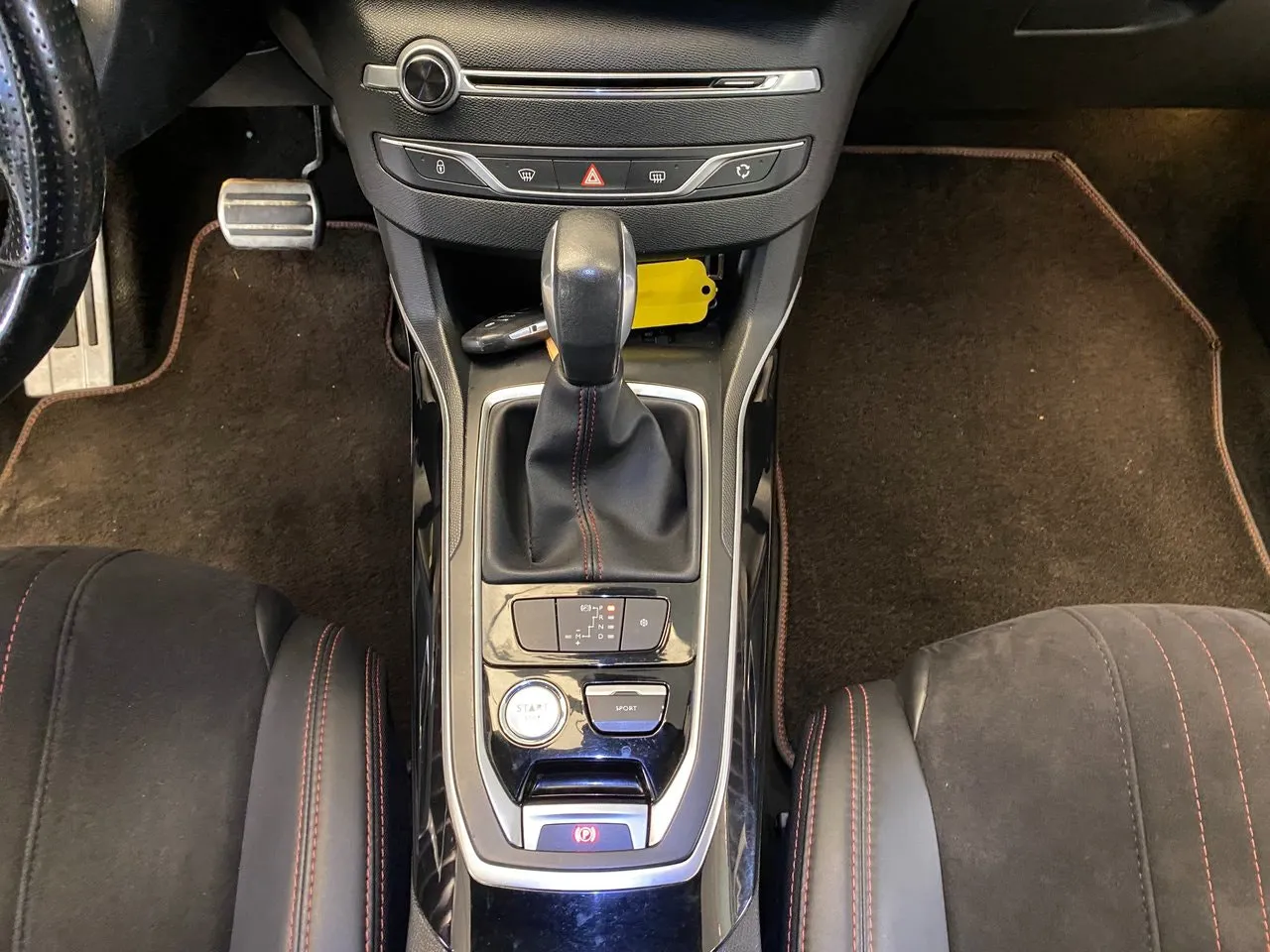Vehicle image 35