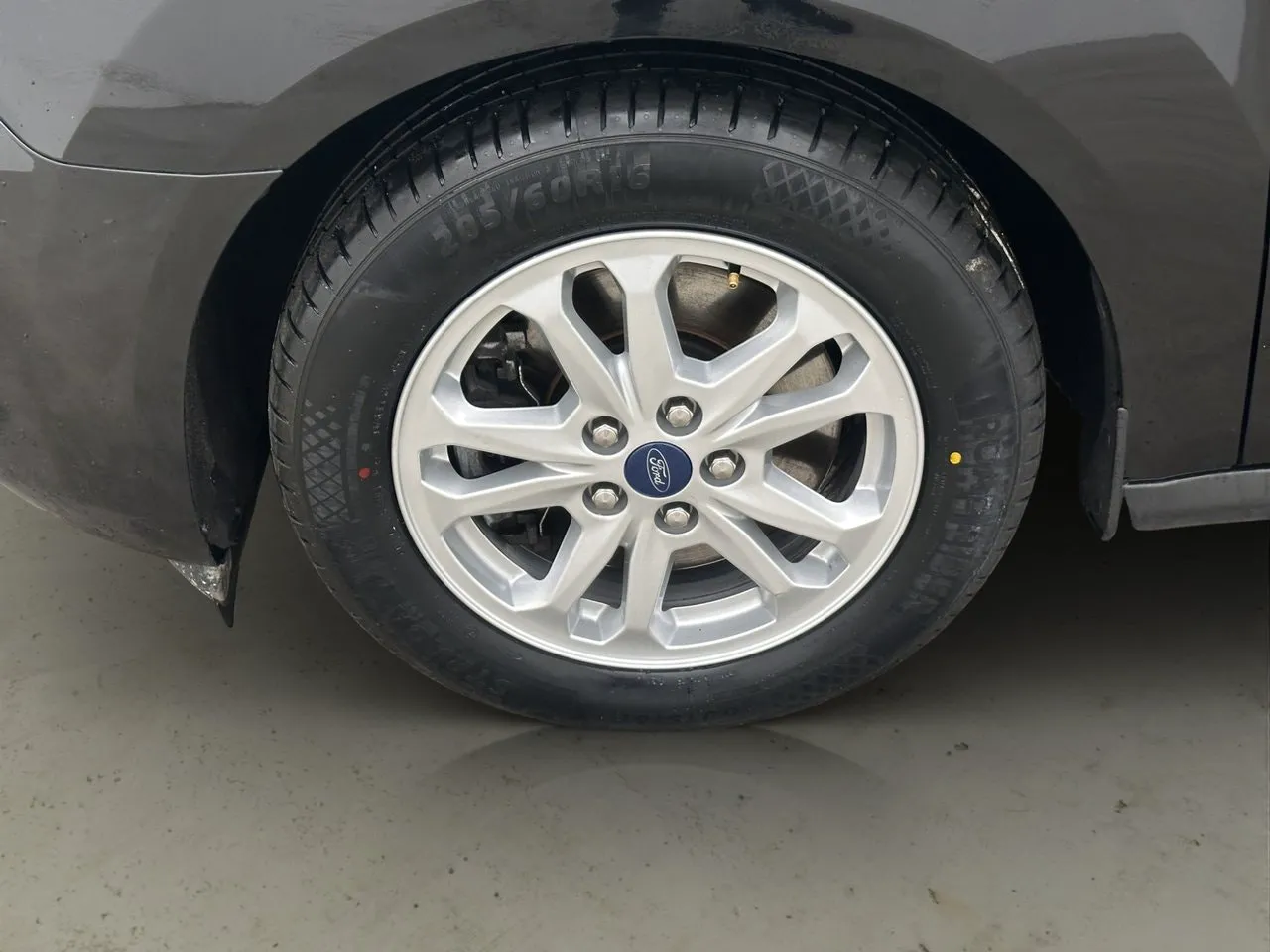 Vehicle image 25