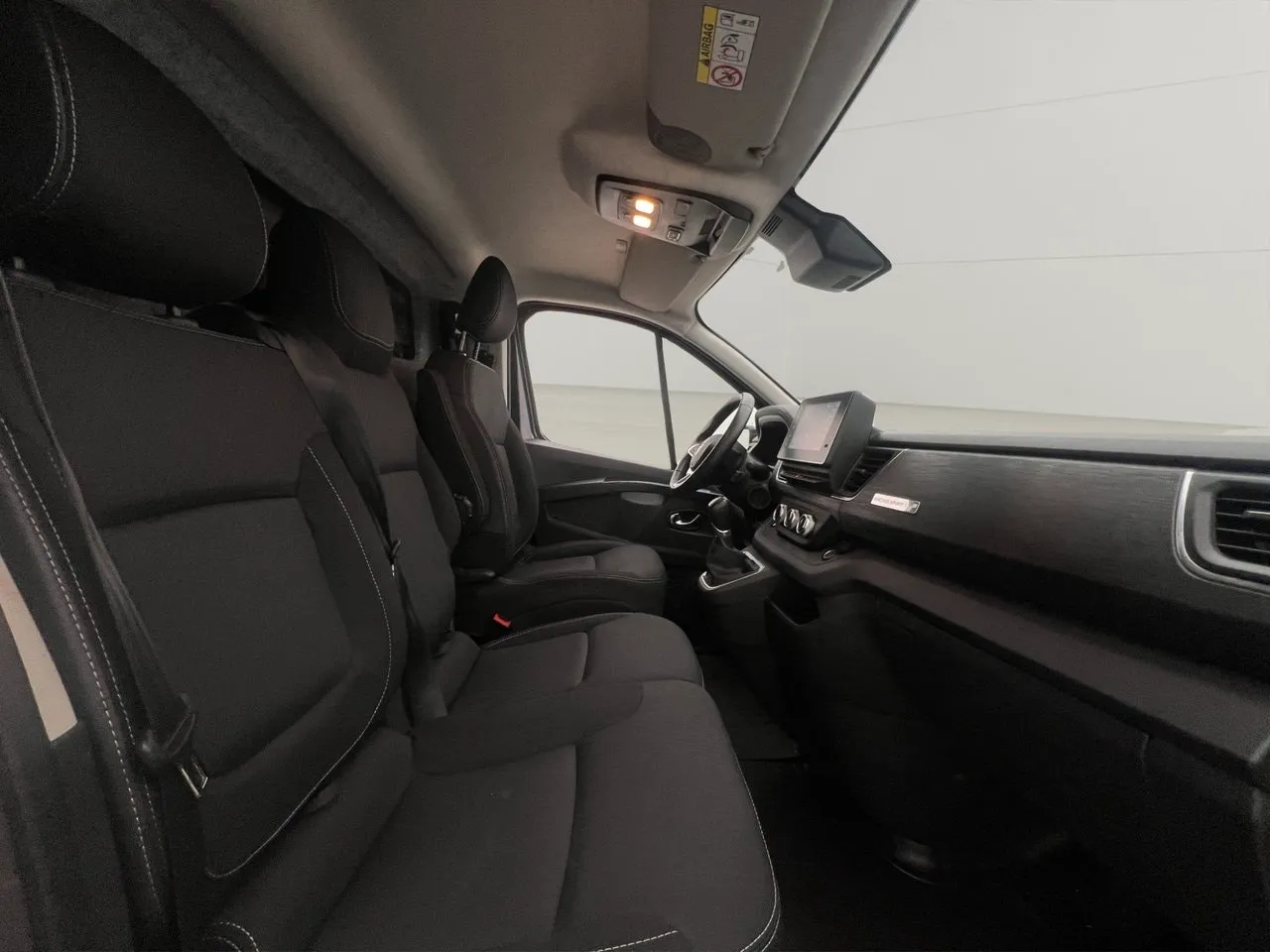 Vehicle image 28