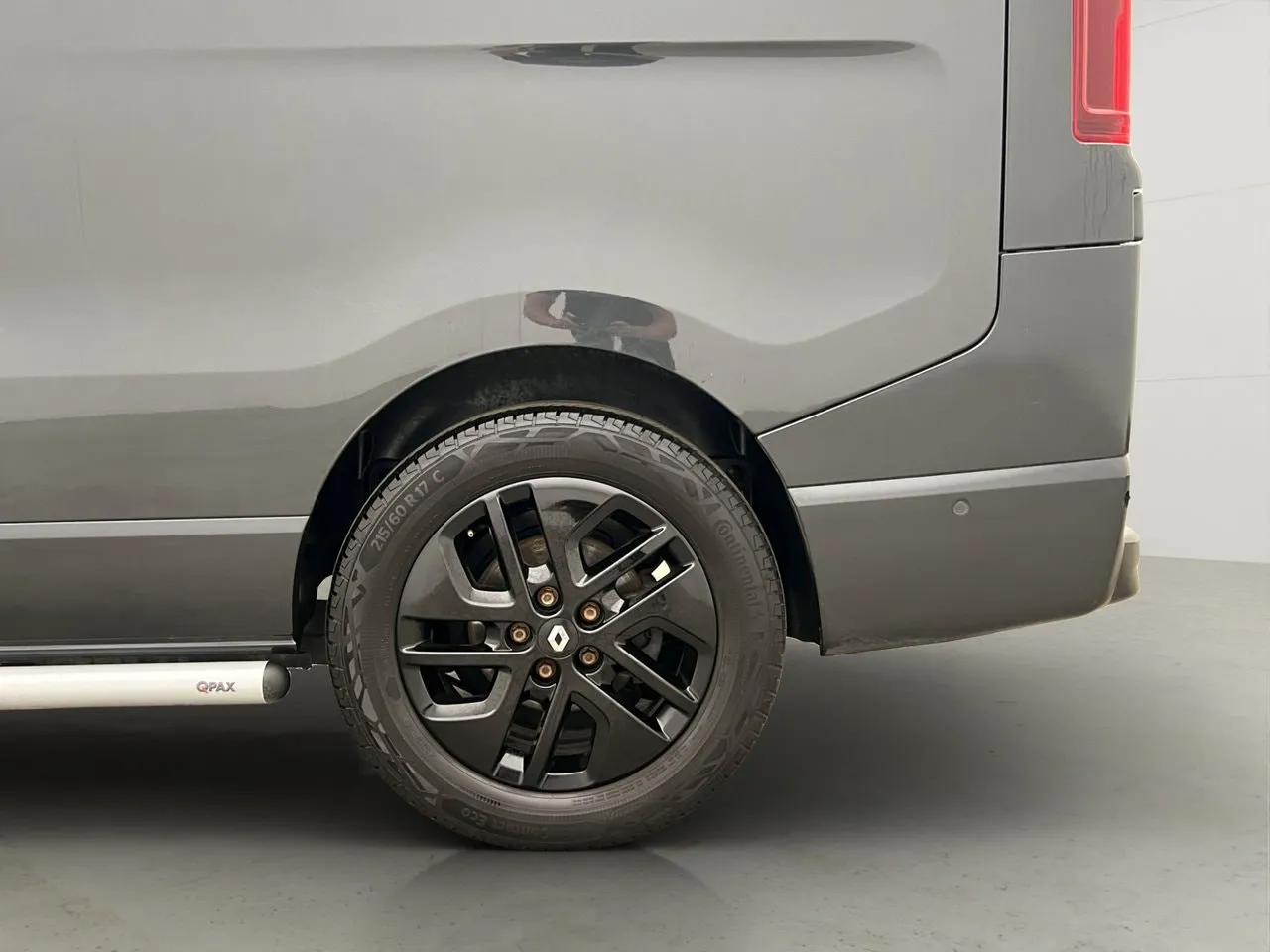 Vehicle image 31