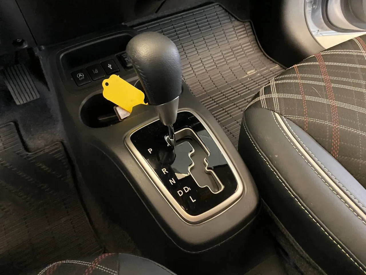 Vehicle image 36