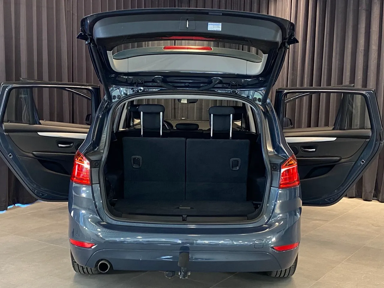Vehicle image 36