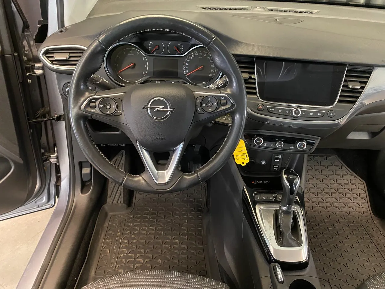 Vehicle image 37