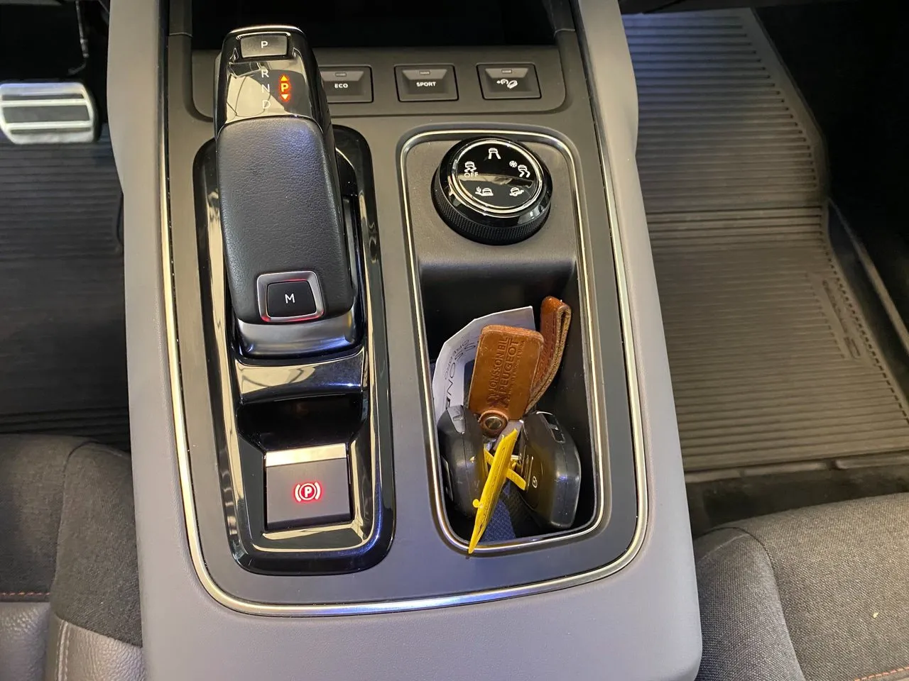 Vehicle image 36