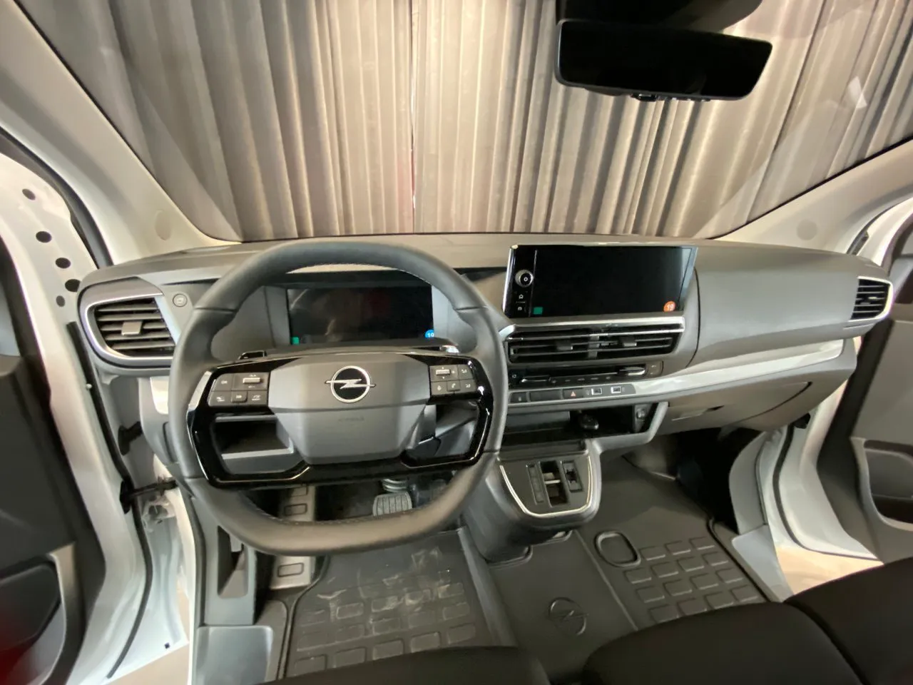 Vehicle image 36