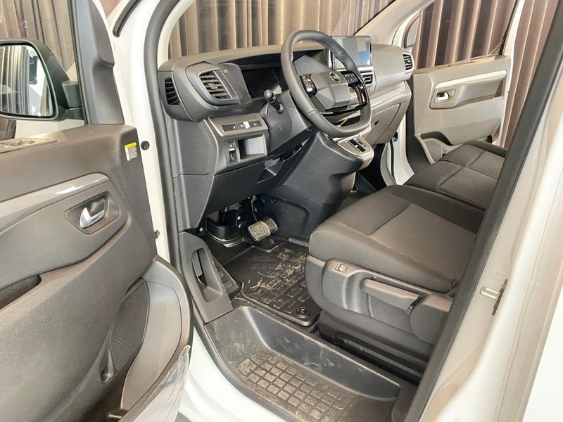 Opel Vivaro bild 36