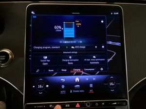 Mercedes EQE43 SUV bild 15