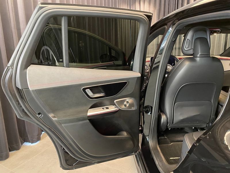 Mercedes EQE43 SUV bild 29