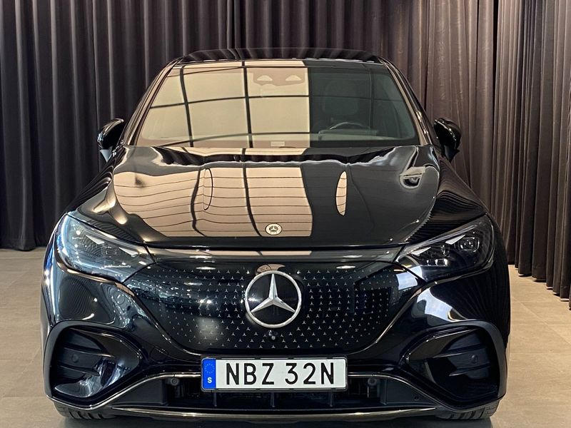 Mercedes EQE43 SUV bild 8