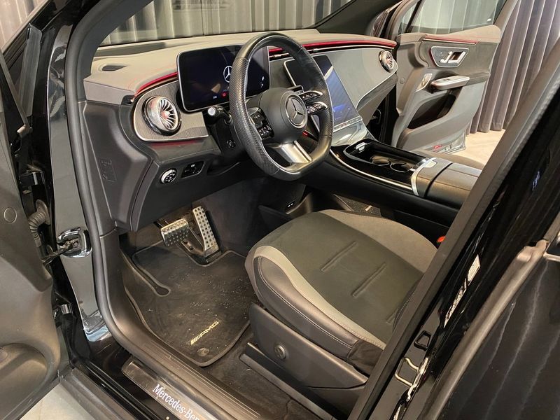 Mercedes EQE43 SUV bild 24