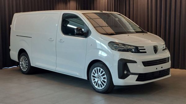 Peugeot Expert Facelift / Plus/ L3/ 180hk AUT / Värm & Drag - 2025