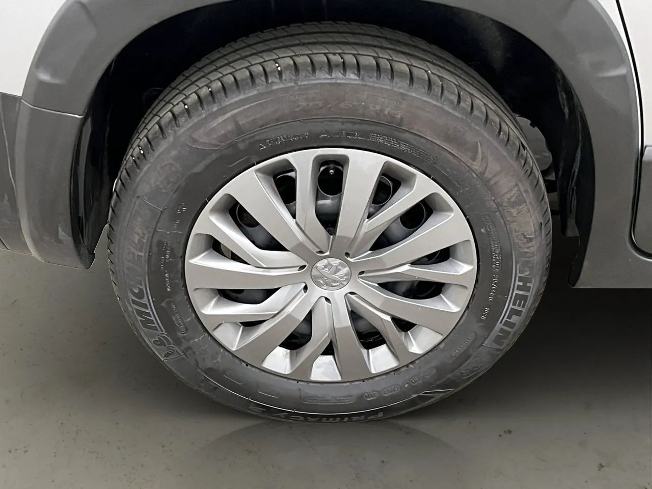 Vehicle image 31