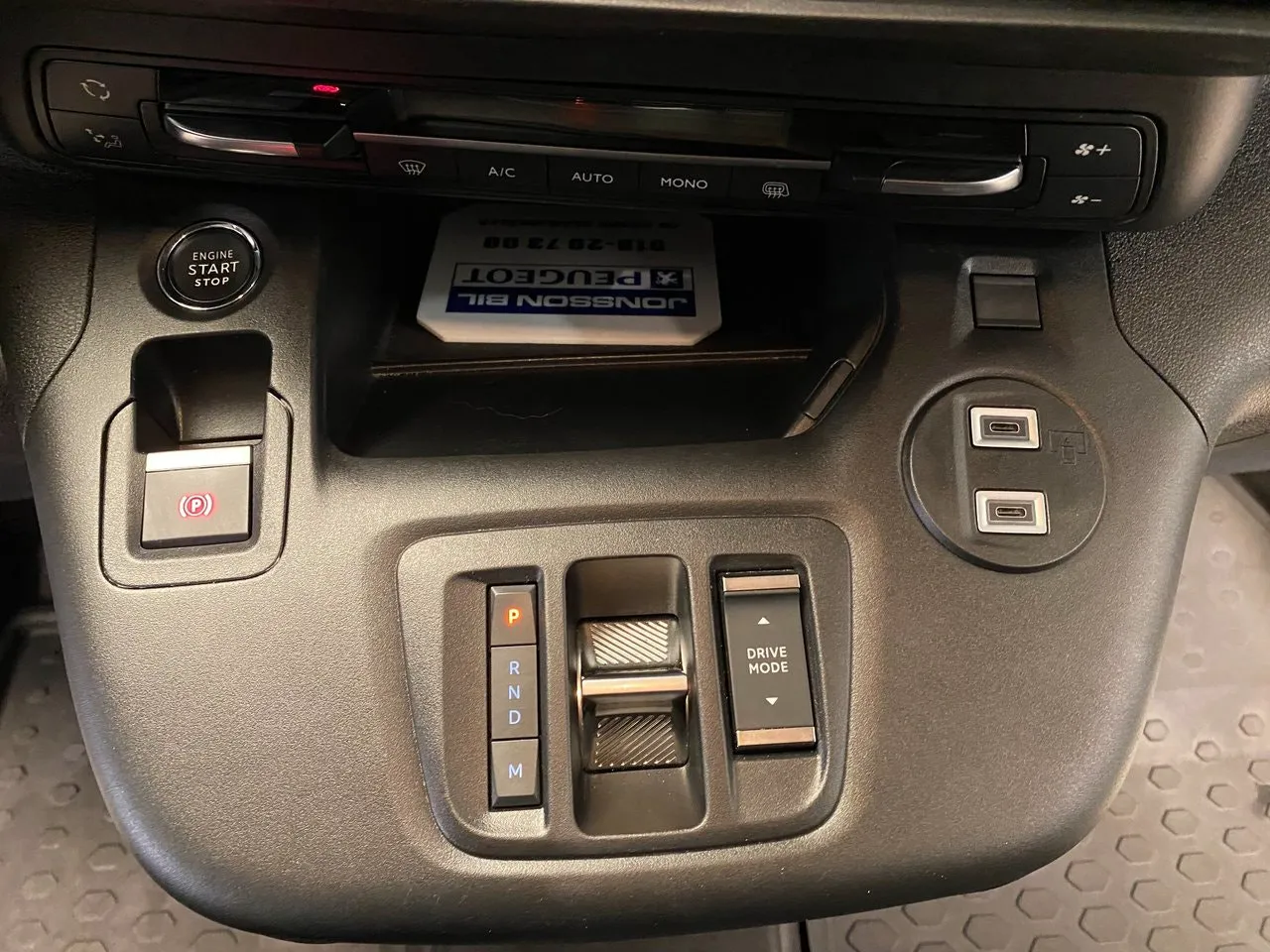 Vehicle image 34