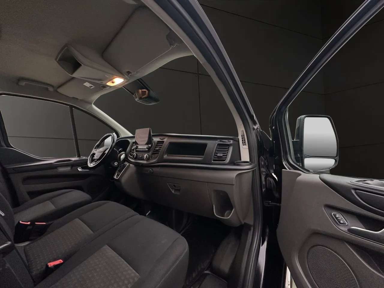 Vehicle image 25